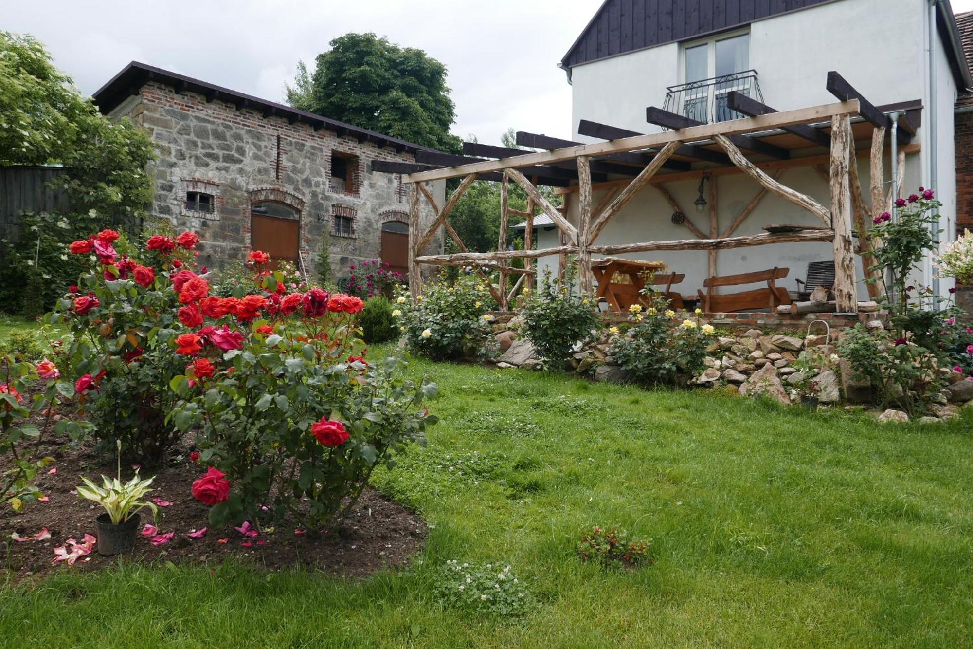 Roze I Jablonie Agroturystyka Gryfow Slaski Exterior photo